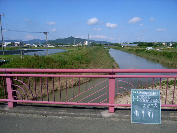 写真：河川環境対策工事（その2）　二級河川　梅田川のイメージ